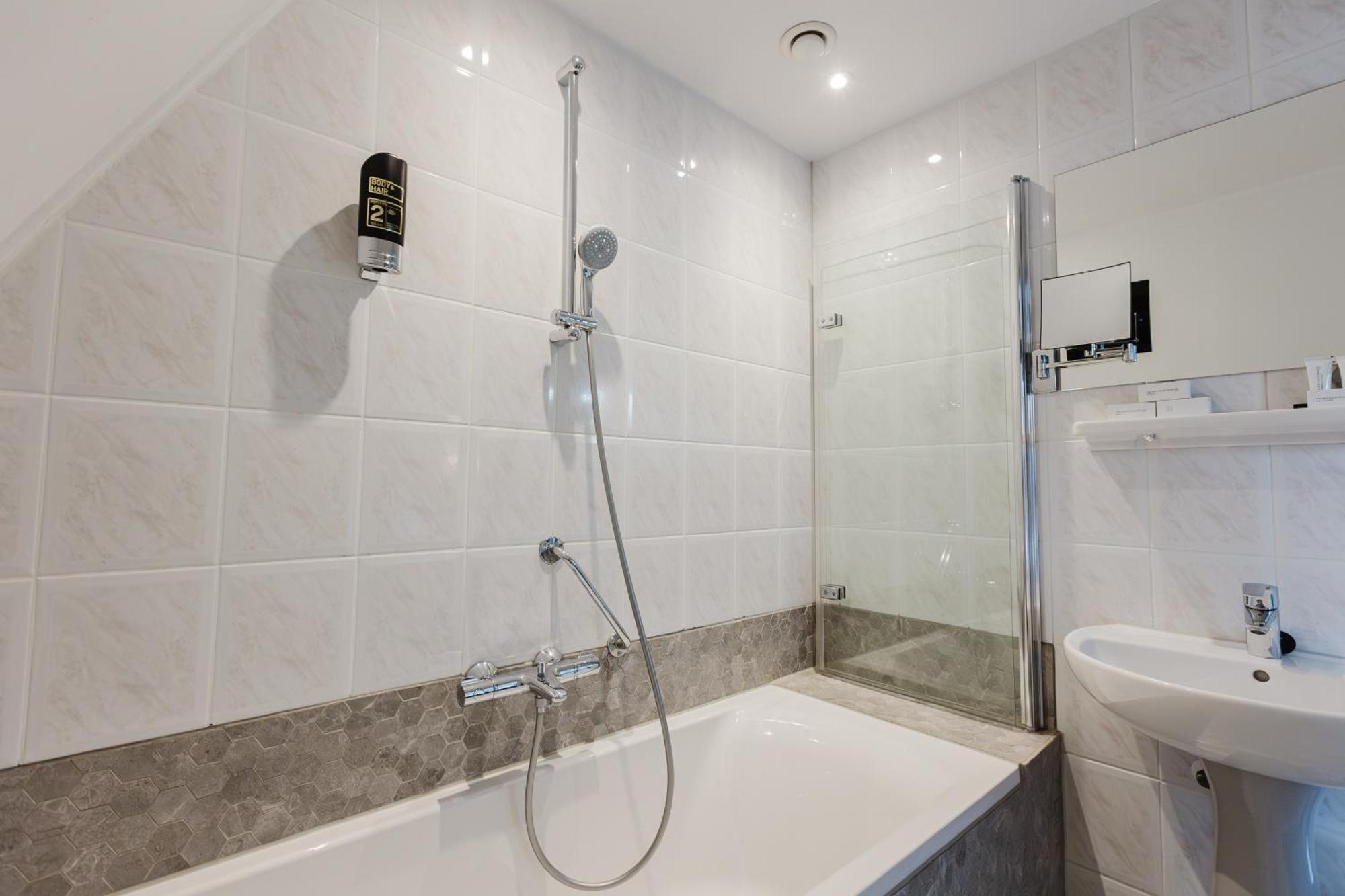 Atlas Hotel Валкенбург Экстерьер фото